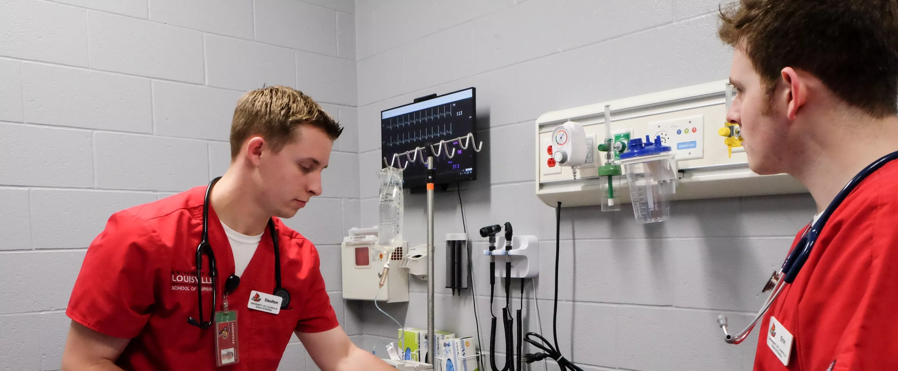 Nursing students in the patient simulation lab